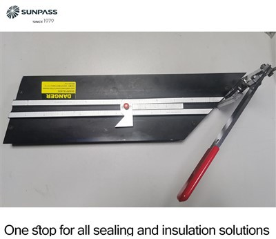 Pemotong Material Penyegel Tipe Gerbang